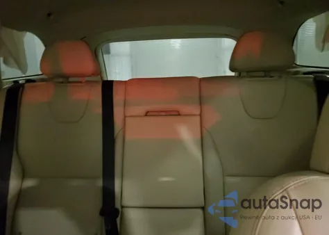 2015 Volvo Xc60 T6 Premier из США, поврежденный, VIN YV4902RK3F2745343